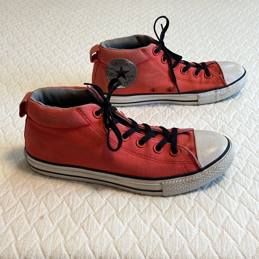 Converse All Star short high tops, red convas/white/black, US 5